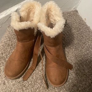 Airwalk winter boots, size 5